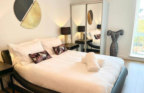 Urban Gateway Spacious Apartment with free parking - Photo 21