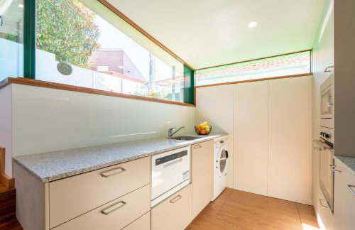 Artistic Studio with Terrace in Foz by HostWise - Foto 24