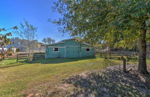 Mod Stable House on 10 Acres, Walk to Lake! - Foto 31
