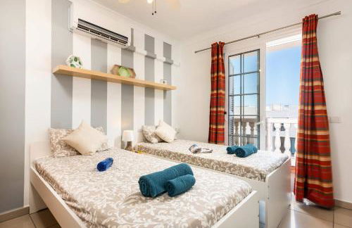 Villa Naranja with private heated pool, sea views, air conditioning, terrace, ITV and BBC channels, Wifi - Foto 11