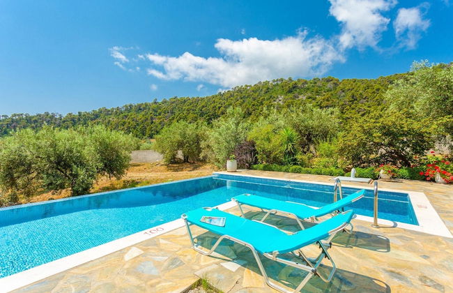 Villa Tassoula Large Private Pool Walk to Beach Wifi - 2830 - Foto 4