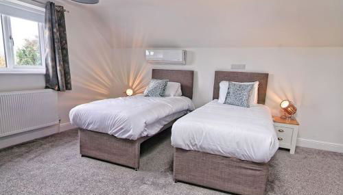 Luxury Air Conditioned 6 Bedroom Hythe Seaside - Foto 3