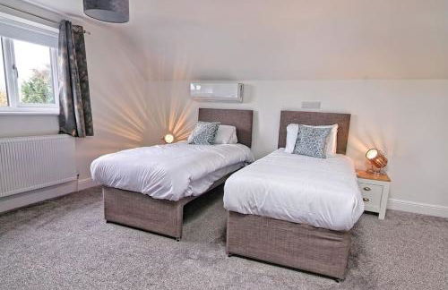 Luxury Air Conditioned 6 Bedroom Hythe Seaside - Foto 3