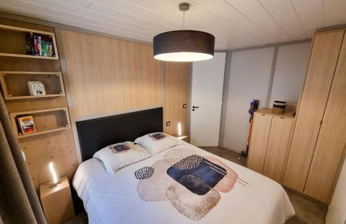 Chalet 18 tout confort pour un séjour dans domaine avec Piscine et en bordure Lac avec plage artificielle - Foto 13