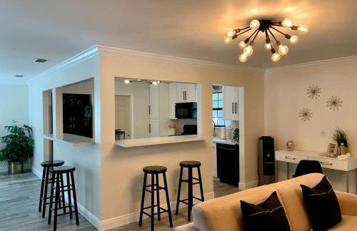 Luxury Cottage Rental with Pool for Glamping in Florida - Foto 13