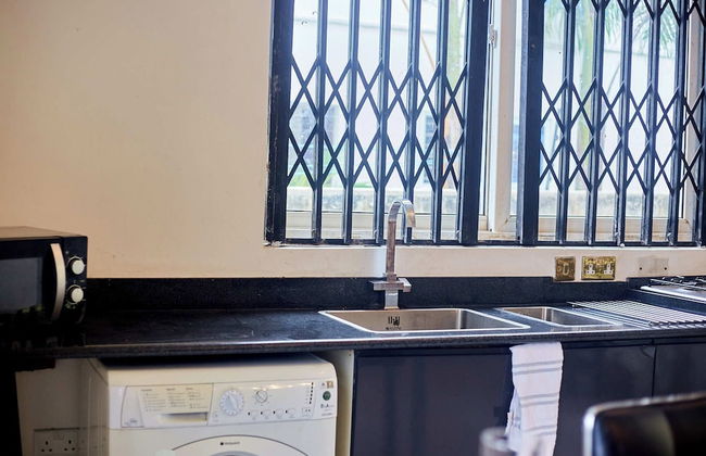 Beautiful one bed Apartment in Tema, Community 6 - Photo 30