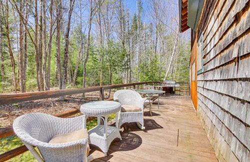 Rustic Searsport Cabin Loft and Sunroom on 10 Acres - Foto 25