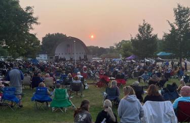 Charming Historic Upper | Walk to Downtown, Lakes - Foto 25