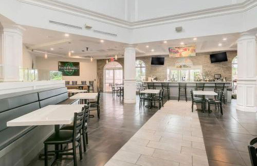 Modern 4BR Home in Regal Palms Resort near Disney - Foto 49