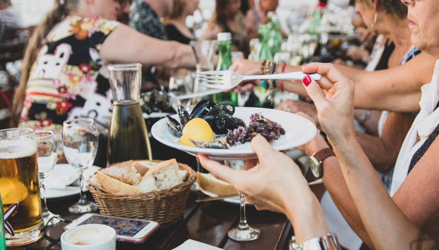 Explora la deliciosa gastronomía del centro de Dubrovnik - Tour de medio día - Foto 3