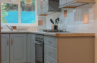 Spacious 3bed, Sleeps5, Parking - Foto 15