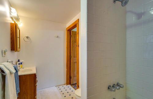 Cozy Adirondack Cabin Retreat in West Chazy! - Foto 19