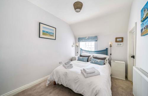 Bodior Garden Cottage Bach - Photo 15