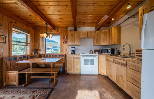 The Cabin on the Ranch - Photo 8