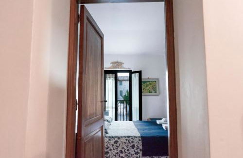 House in Central Todi with Sensational Views of Surrounding Countryside - Photo 24