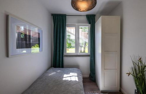 6 Bedroom Beautiful Home In Nedescina - Foto 35