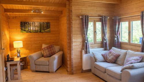 Lochinvar - Highland Log Cabin with Private Hot Tub - Foto 5