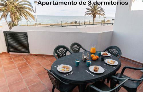 Apartamentos LA PARRETA PRIMERA LÍNEA - Foto 4