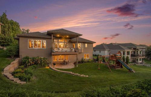 Luxury Stay with Golf Simulator and 3 King Bedrooms - Foto 4