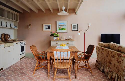 1-bed luxury seafront cabin in heart of Newlyn, Mousehole - Photo 24