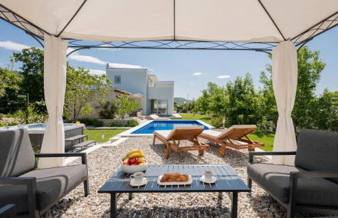 Cozy Home In Veliki Brocanac - Foto 12