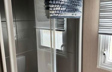 Silver Birch Retreat - Percy Woods Country Retreat With 18 HOLE FREE GOLF - Foto 8