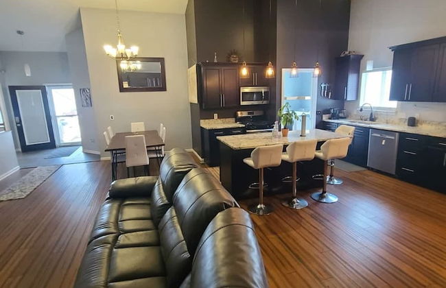 Remodeled and Inviting Free EV Charging Station Level 2 - Photo 25