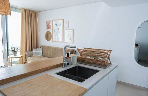 Panoramic Seaview Penthouse The Wave - Photo 22