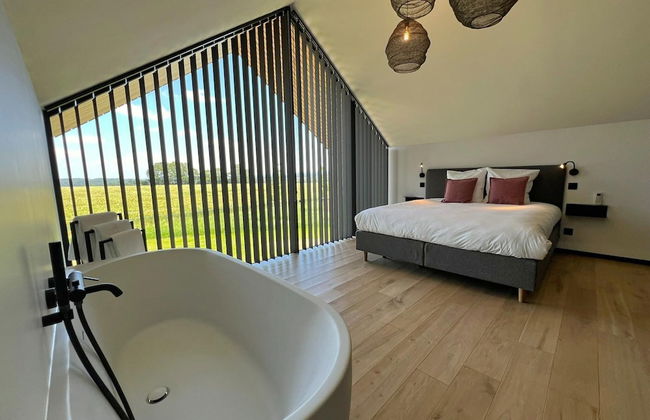 Lodge in Durbuy With Hot Tub & Valley Views - Photo 2