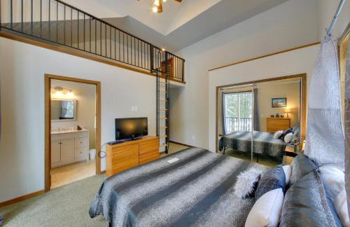 Expansive Group Lake House with Private Hot Tub! - Photo 30