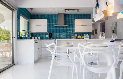 As seen on HGTV Desert Flippers The Pink Door - Foto 14