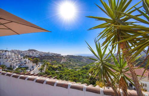 Penthouse 17A, Frigiliana 2 bedroom, Pool, Large Terrace and Amazing views in the center of Frigiliana HansOnHoliday Rentals - Photo 18