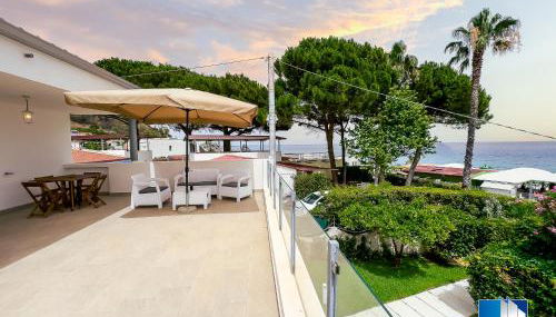 CALALUNGA PIETRAGRANDE - Exclusive Shoreline Haven - Foto 2, Garden view