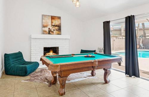 Vacation Home in Vegas w Pool 2 mile to Strip - Foto 44