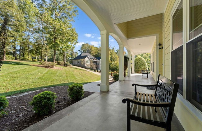 Lakefront 6bdr, Priv Dock, Game Room, Firepit Jake's Lake House by Avantstay - Foto 58