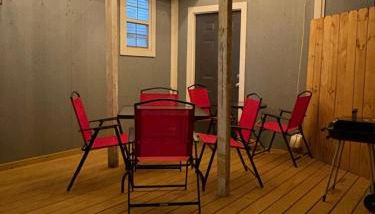 2 BR 2 Bath Airport SpaceX LNG WashDry Deck Pets - Photo 3