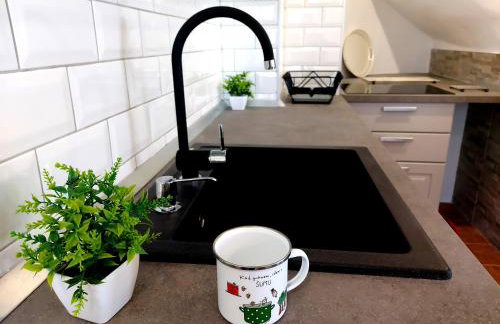 Odisea Hill House - Modern Holiday Home with swimming pool, sauna, jacuzzi, WiFi and 2 bedrooms, near Varazdin - Foto 17