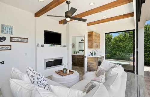 Private Wading Pool Home with Patio - Foto 25