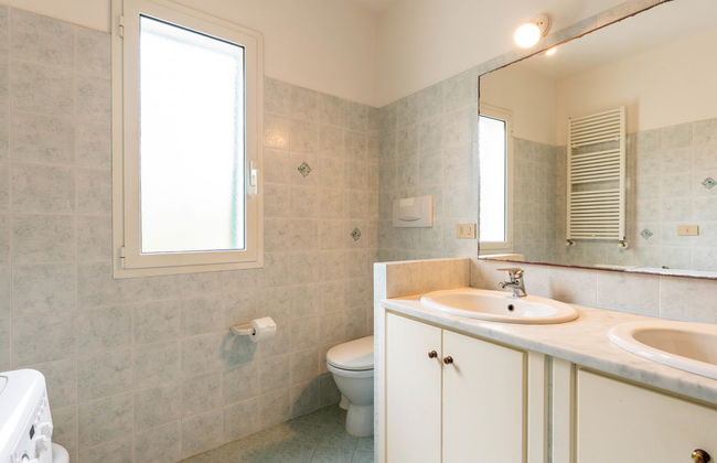 3 bedroom Apartment in Diano Castello with swimming pool and garden - Photo 25