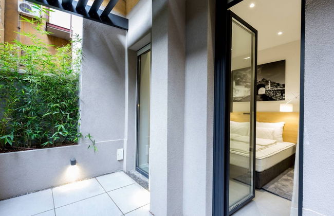 Teanna Lux Apartments - Photo 21