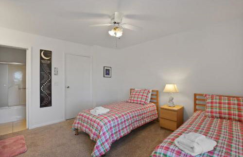 Beach Paradise & Pools - Oceanfront on Harbor Island - Foto 23