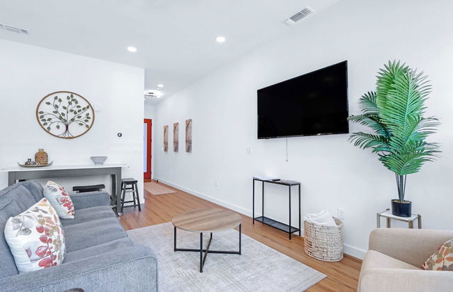 Relax in a Luxe Resort-style Condo - Foto 9