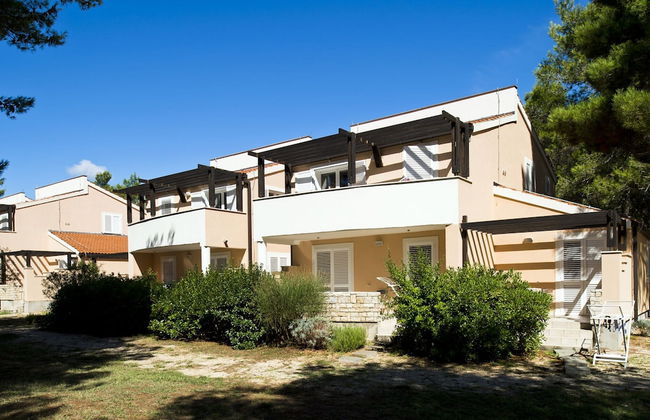 Apartments in Zaton Holiday Resort With Pool - Foto 1