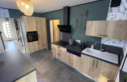 Maison Gite Chez Nounou sauna jacuzzi jardin arboré non clôturé - Photo 18