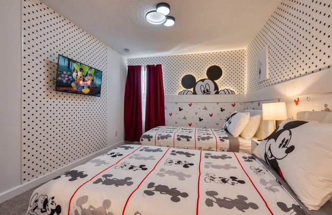 7961 Luxuosa Villa de 4 Suítes com Piscina Privativa a 10 Minutos da Disney - Foto 63
