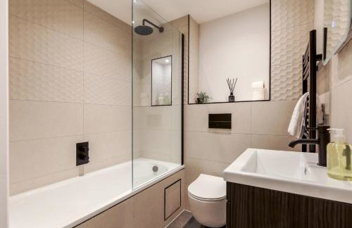 Modern, comfy Town centre gem, near beach, parking - Foto 5