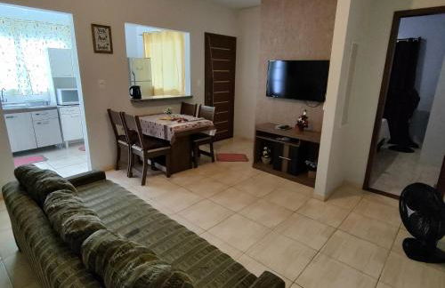 Apto jeito de casa entre mar e montanha AR - Foto 11