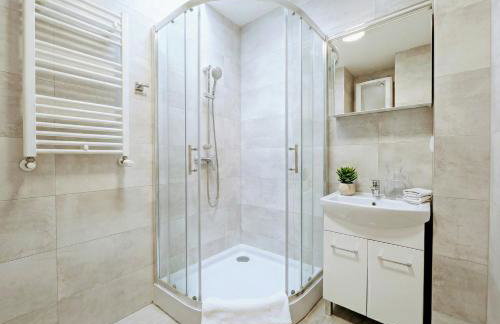 Deluxe Suite, 150 meters to Beach, Large Balcony, Parking, Lift, Porta Mare Leśne Tarasy - Foto 11