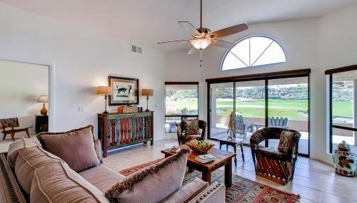 Country Club Home 2 BR, 2 BA and Den about 1 Mi to Golf - Foto 4