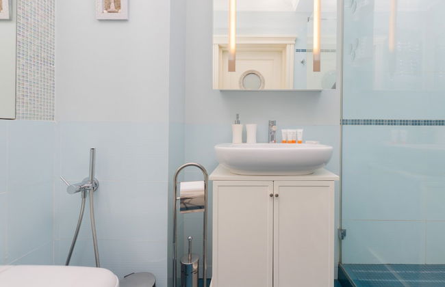 Sailor Apartment by Renters Prestige - Photo 44